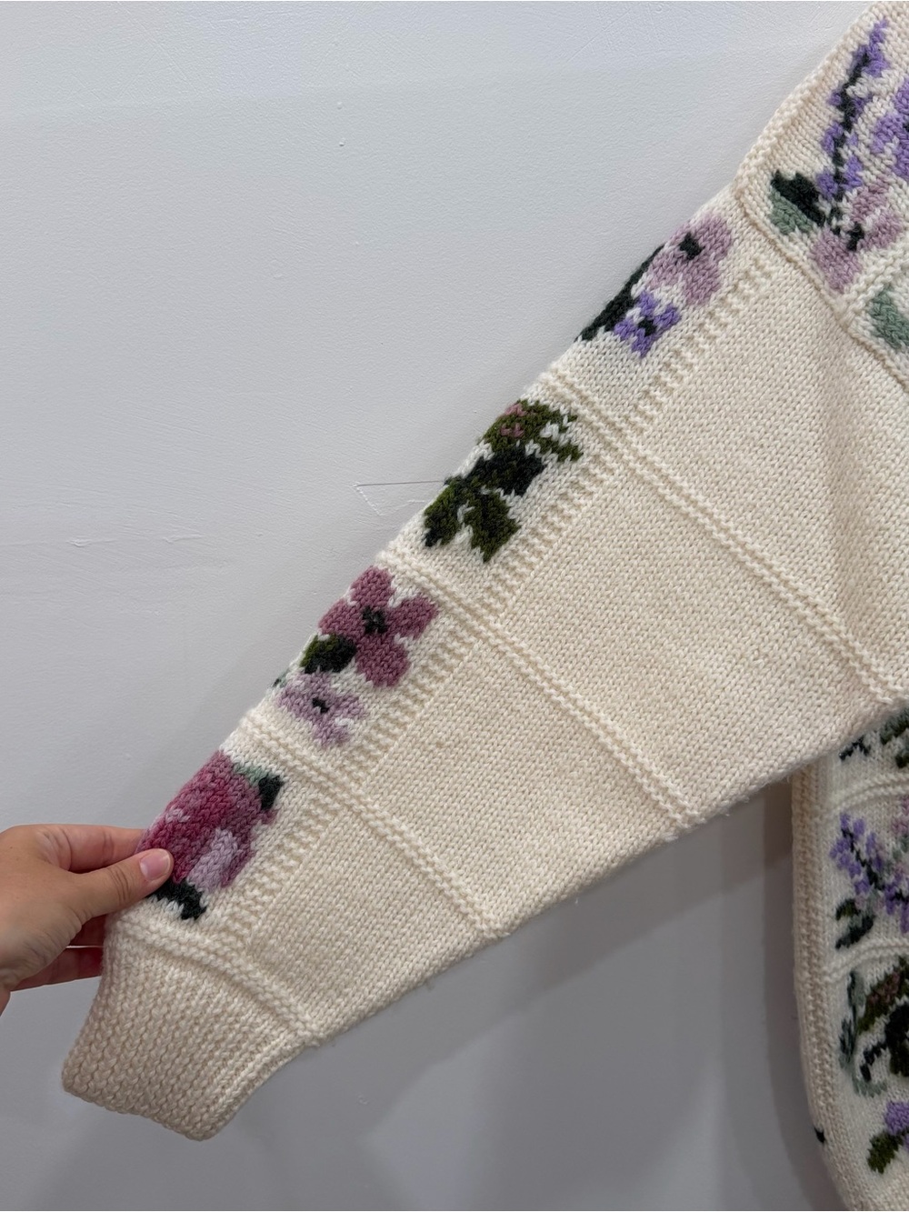 Vintage Talbots Chunky Knit Flower Embroidered Sweater 100% Wool Small Oversized - Picture 4 of 8